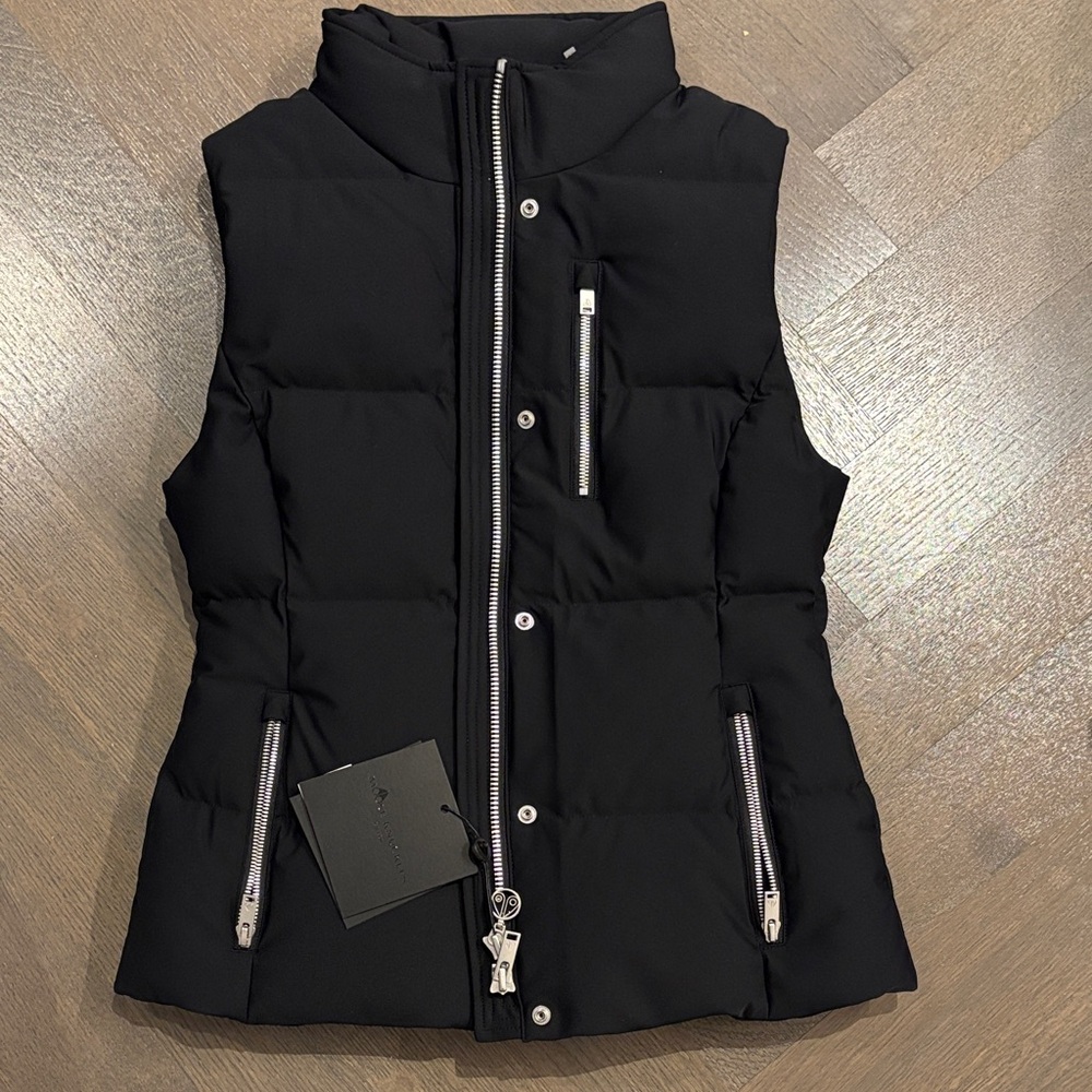 Moose Knuckles down Vest new
